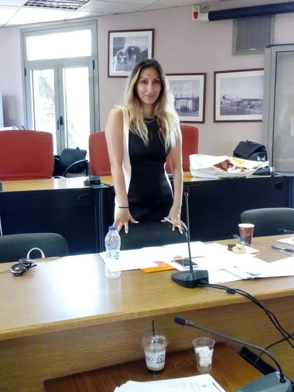 roma-glossa-romani-karagianni-dikigoros-2025-0381.jpg?v=0