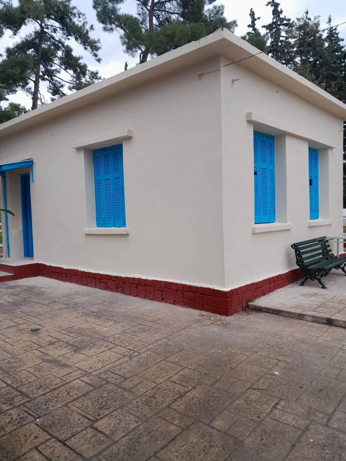 585887128-122264860178223217-4064854883922849297-n.jpg?v=0