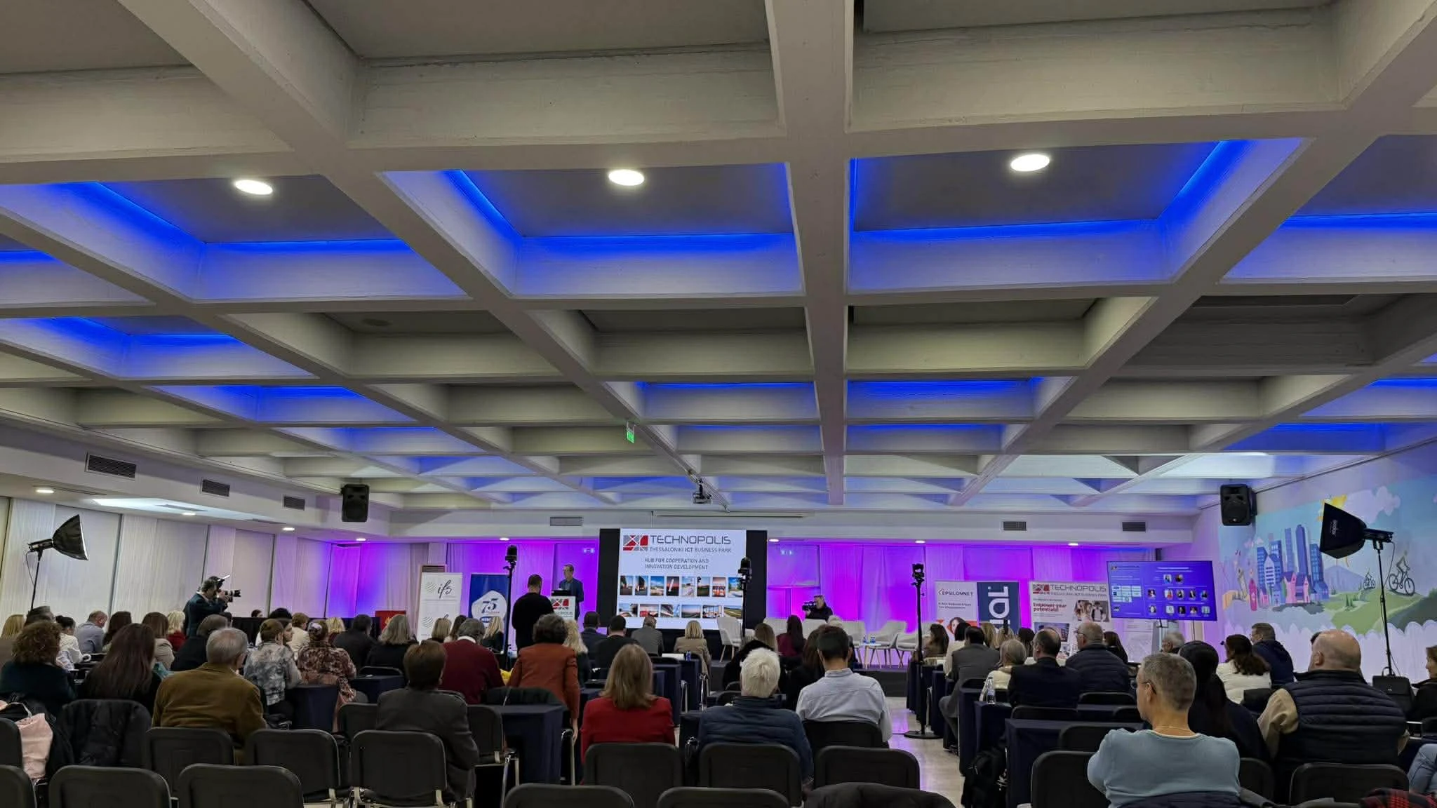 gynaika-epixeiriseis-thessaloniki-3.jpg?v=0