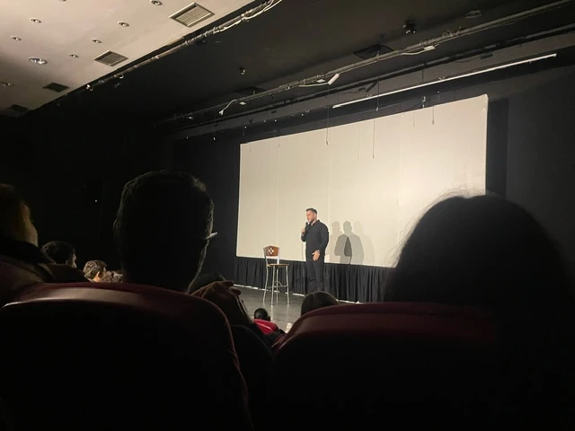 Θοδωρής Αδαμάκος "Βασιλιάς του Τίποτα"