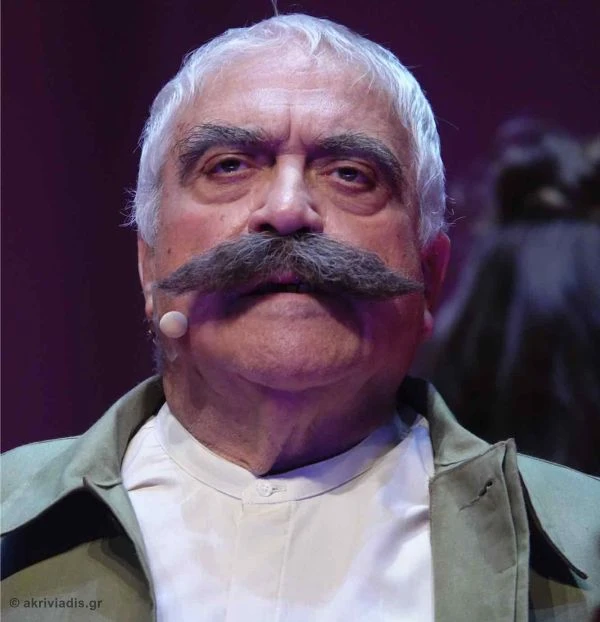 o-tyrannos-kai-i-kori11.jpg?v=0