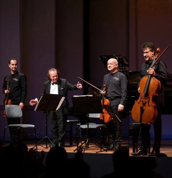 sine-qua-non-katsaris2.jpg?v=0