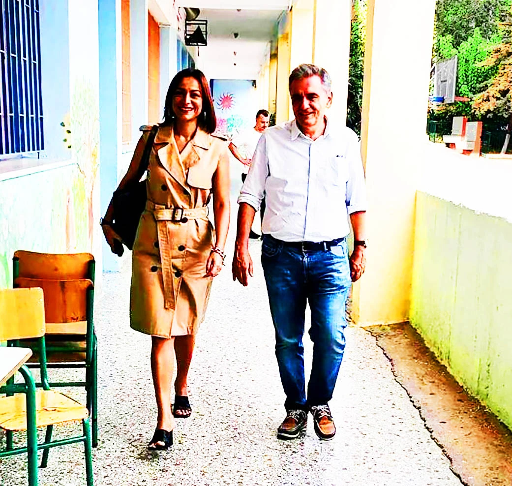 Μισή Ελληνίδα, μισή Ιταλίδα η 