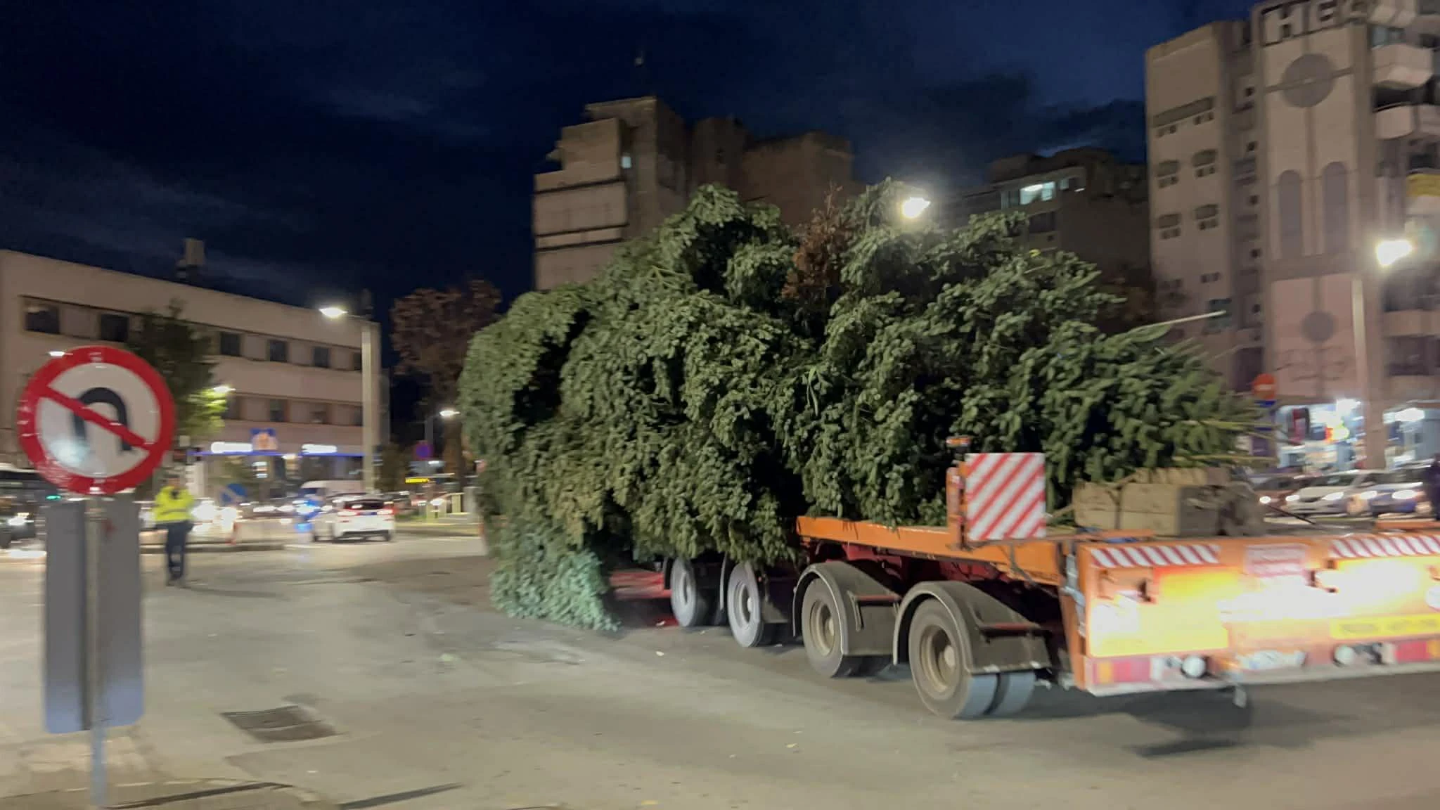 xristoygenna-thessaloniki-dentro-2025-1.jpg?v=0 xristoygenna-thessaloniki-dentro-2025-1.jpg?v=0