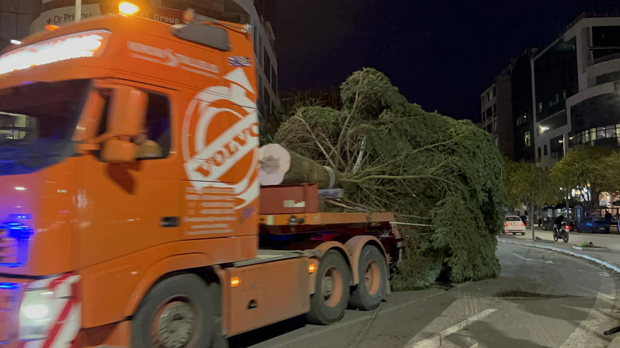 xristoygenna-thessaloniki-dentro-2025-5.jpg?v=0 xristoygenna-thessaloniki-dentro-2025-5.jpg?v=0