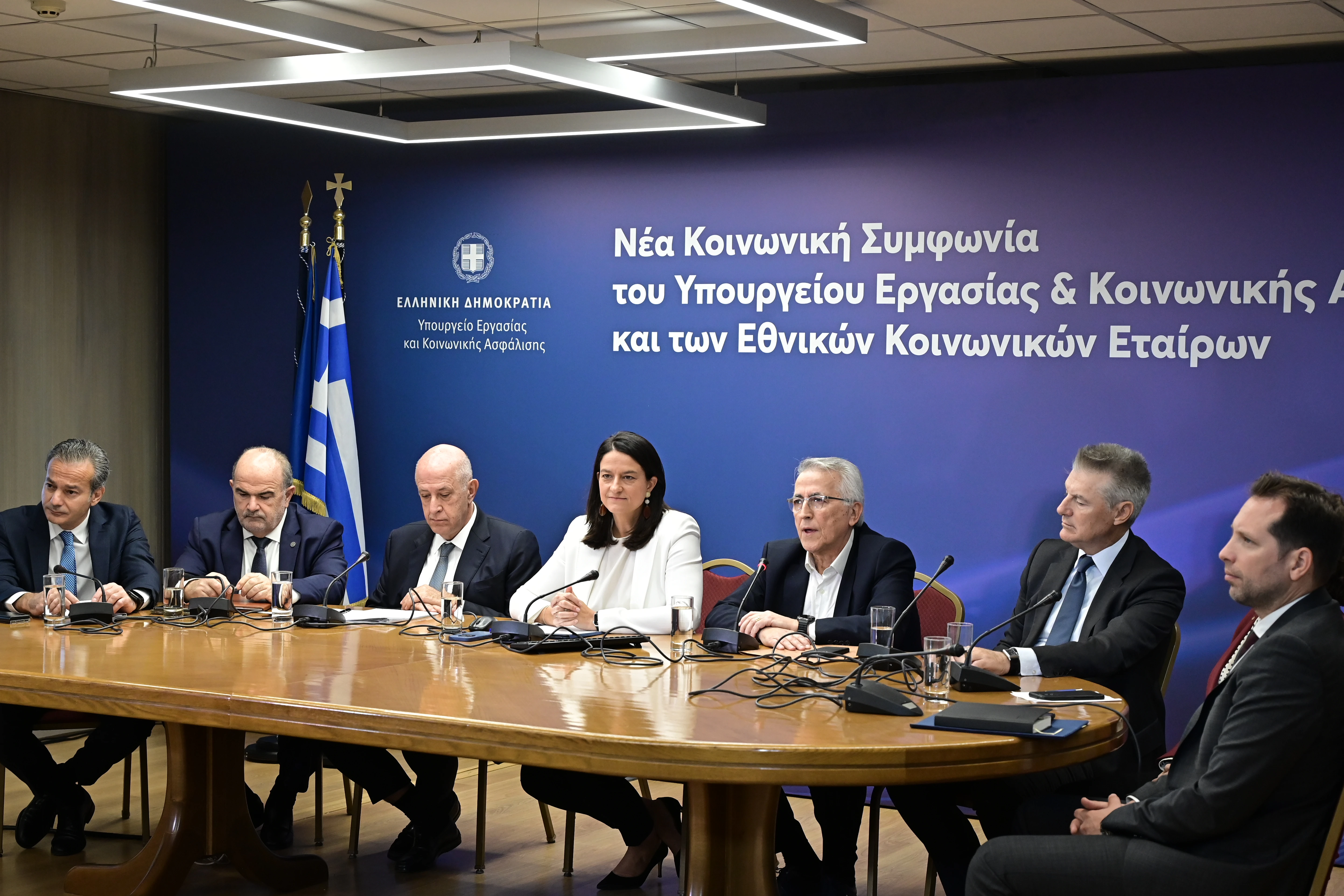 6749886.jpg?v=0 6749886.jpg?v=0