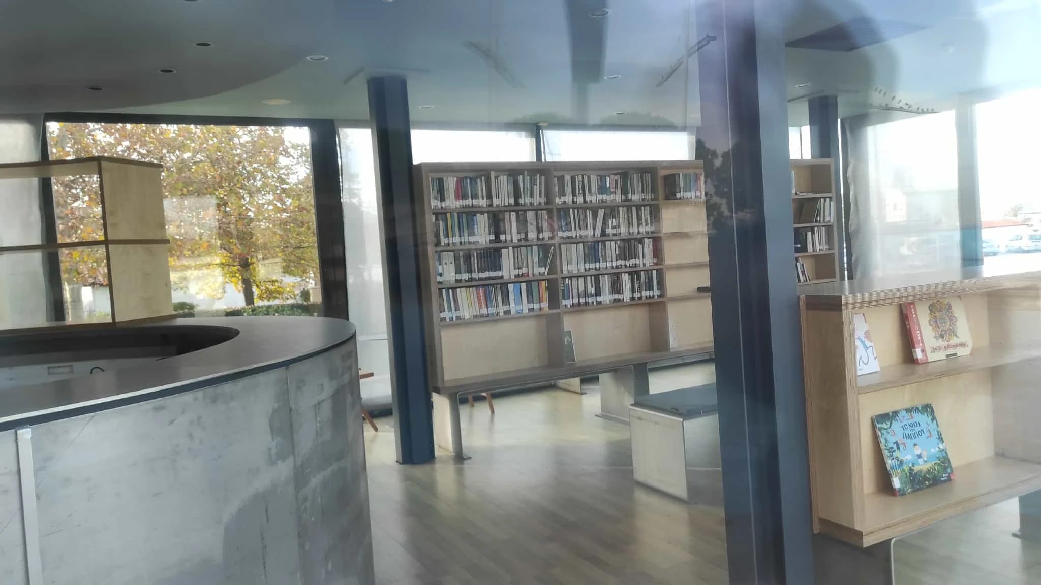 antallaktiki-vivliothiki-nea-paralia-5.jpg?v=0