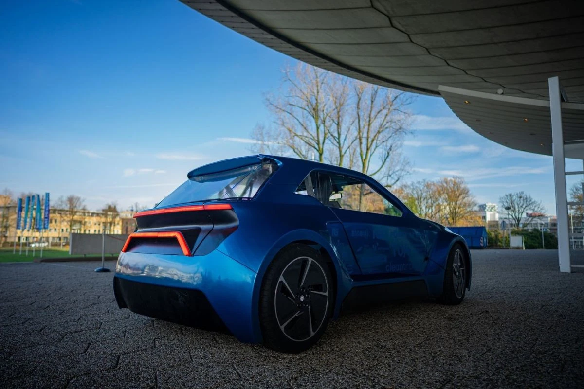 aria-ilektriko-autokinito-eindhoven-foitites-den-xalaei-2.jpg?v=0