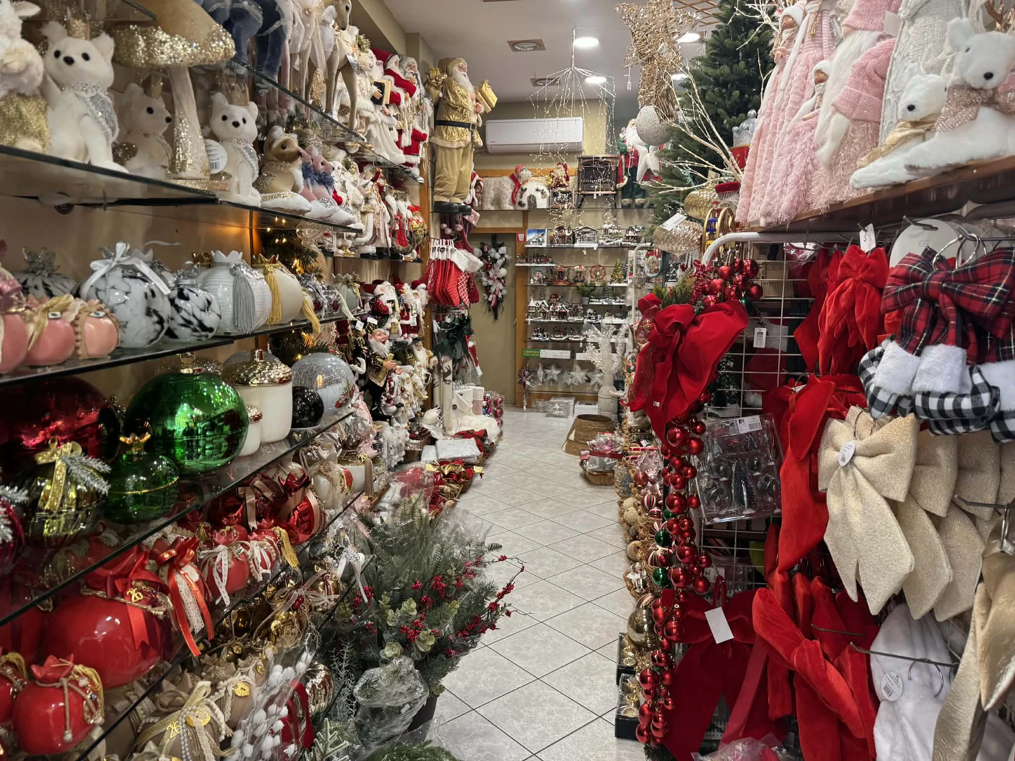 xristougenniatika-stolidia-1.jpg?v=0