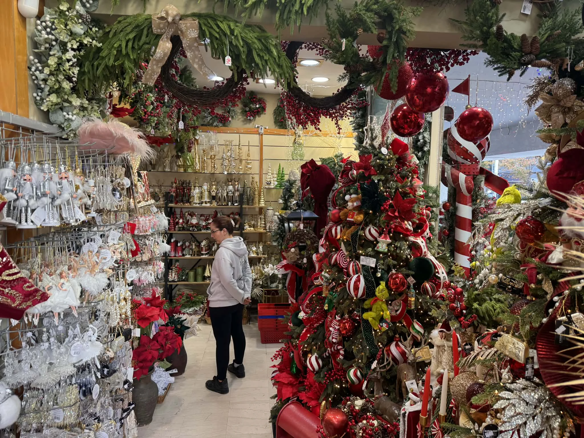 xristougenniatika-stolidia-4.jpg?v=0