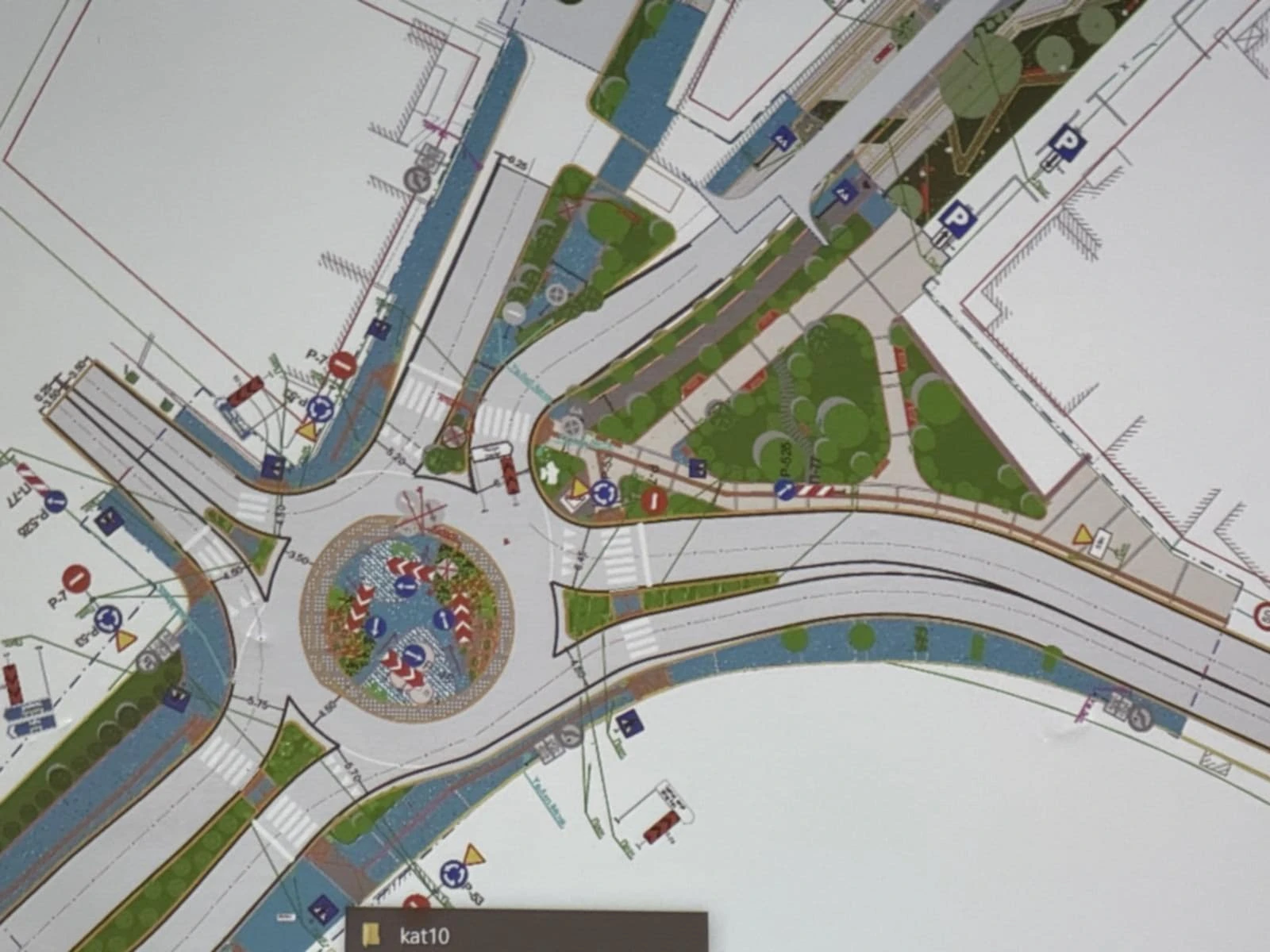 595727136-1169173632058856-919141909806358373-n.jpg?v=0