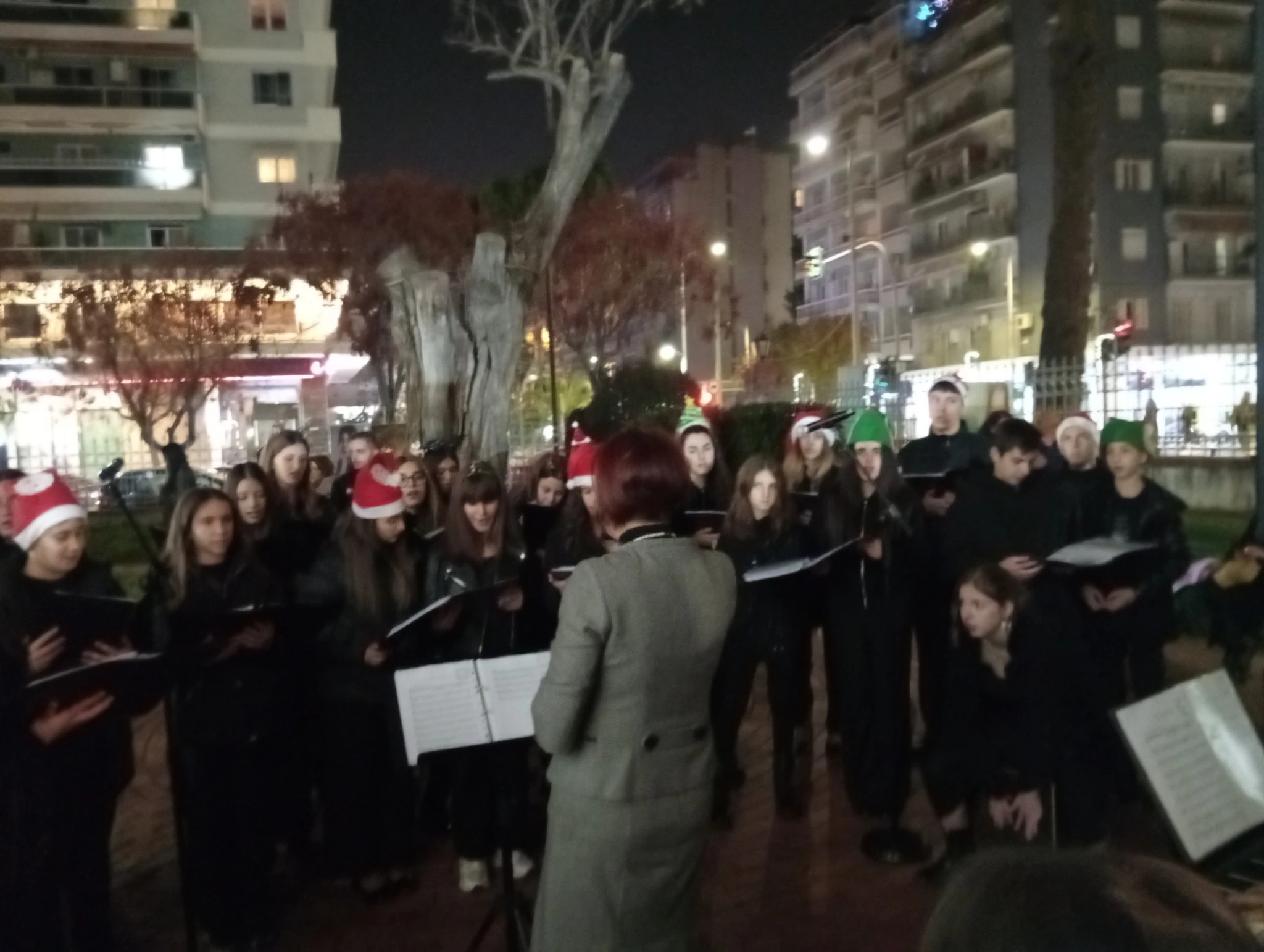 Η χορωδία του 1ου Γυμνασίου Τούμπας