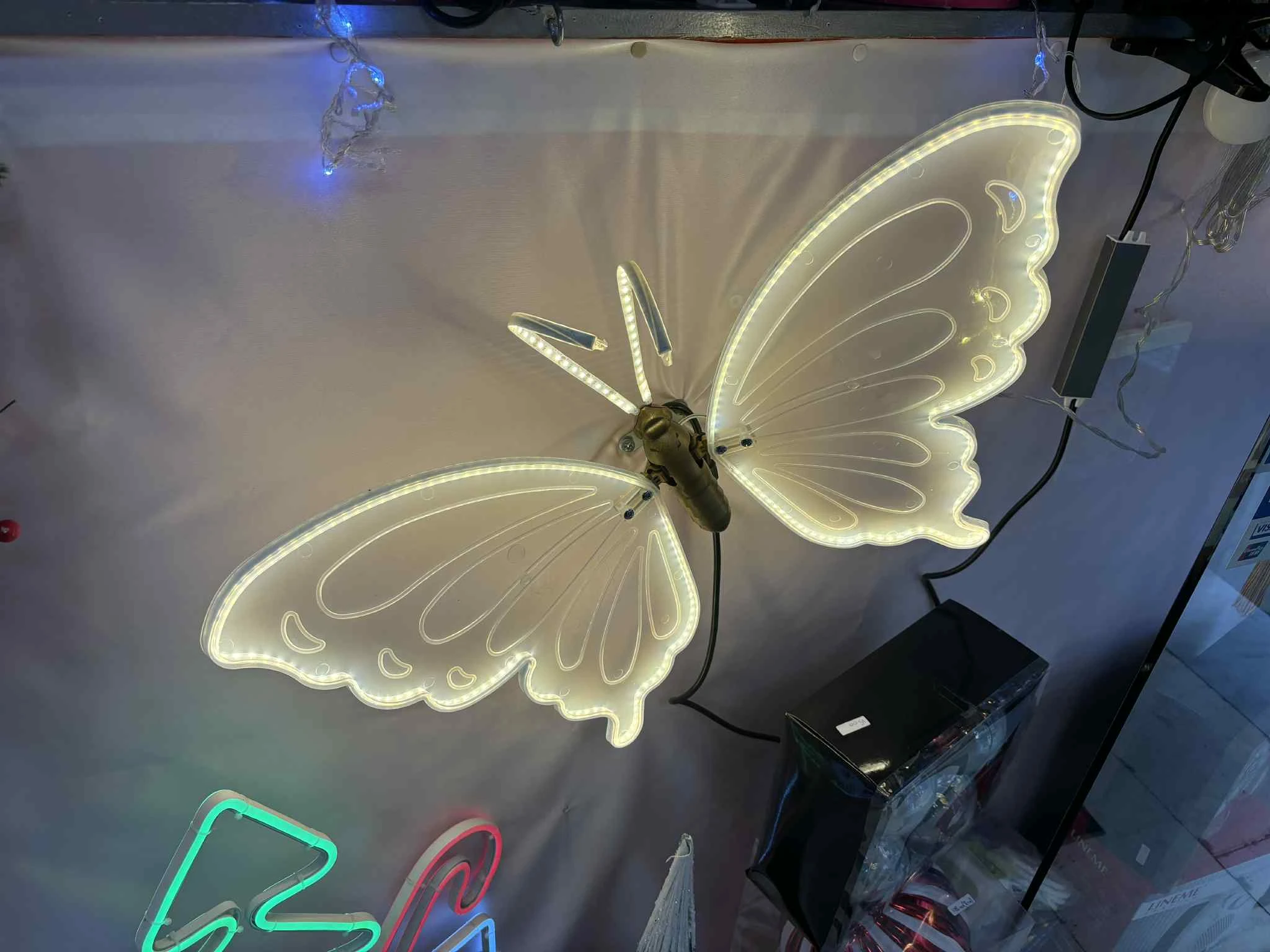 a40a8b3d-1f9a-44f1-b890-3654f367cb3f.jfif