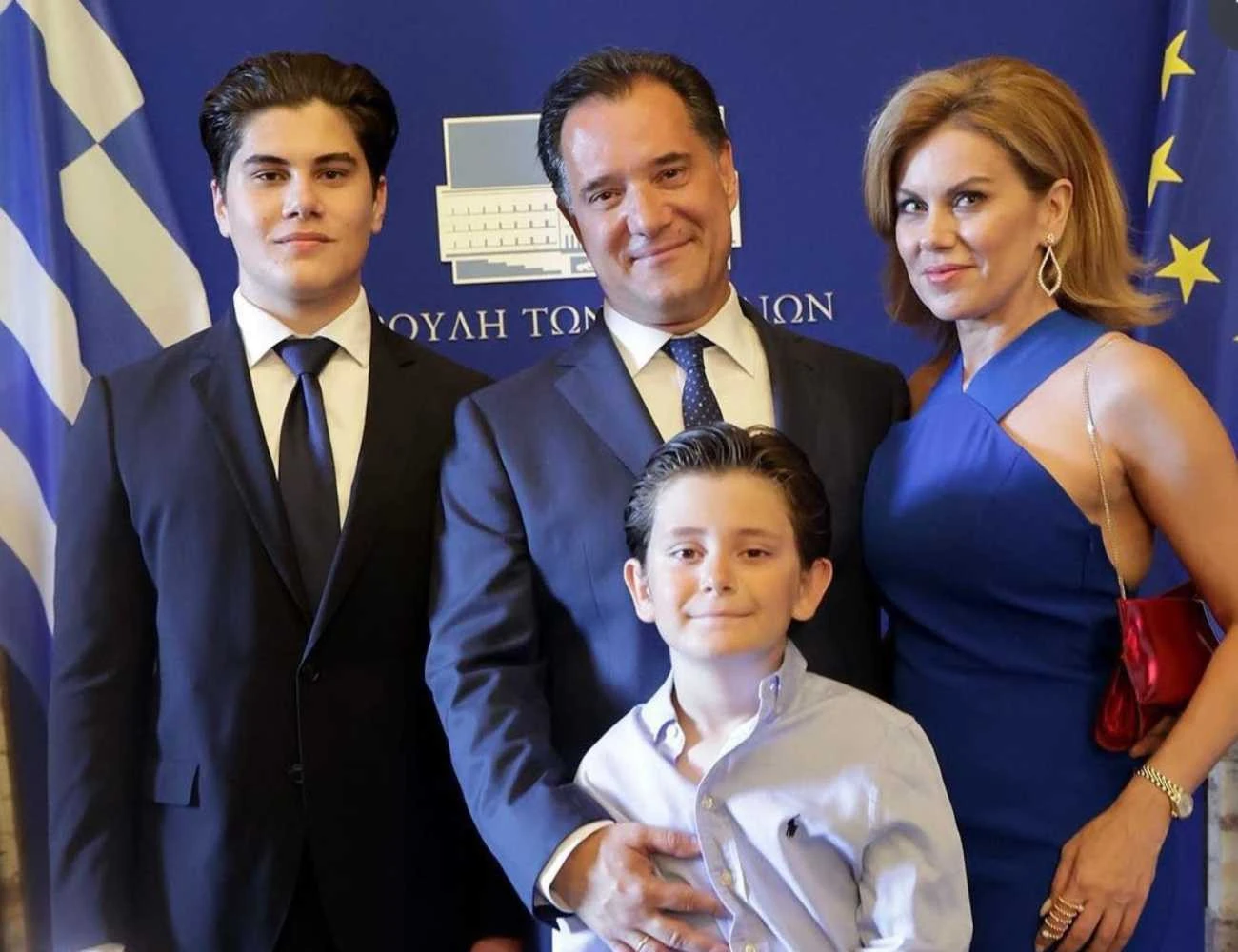 Με τη σύζυγό του και τα παιδιά τους