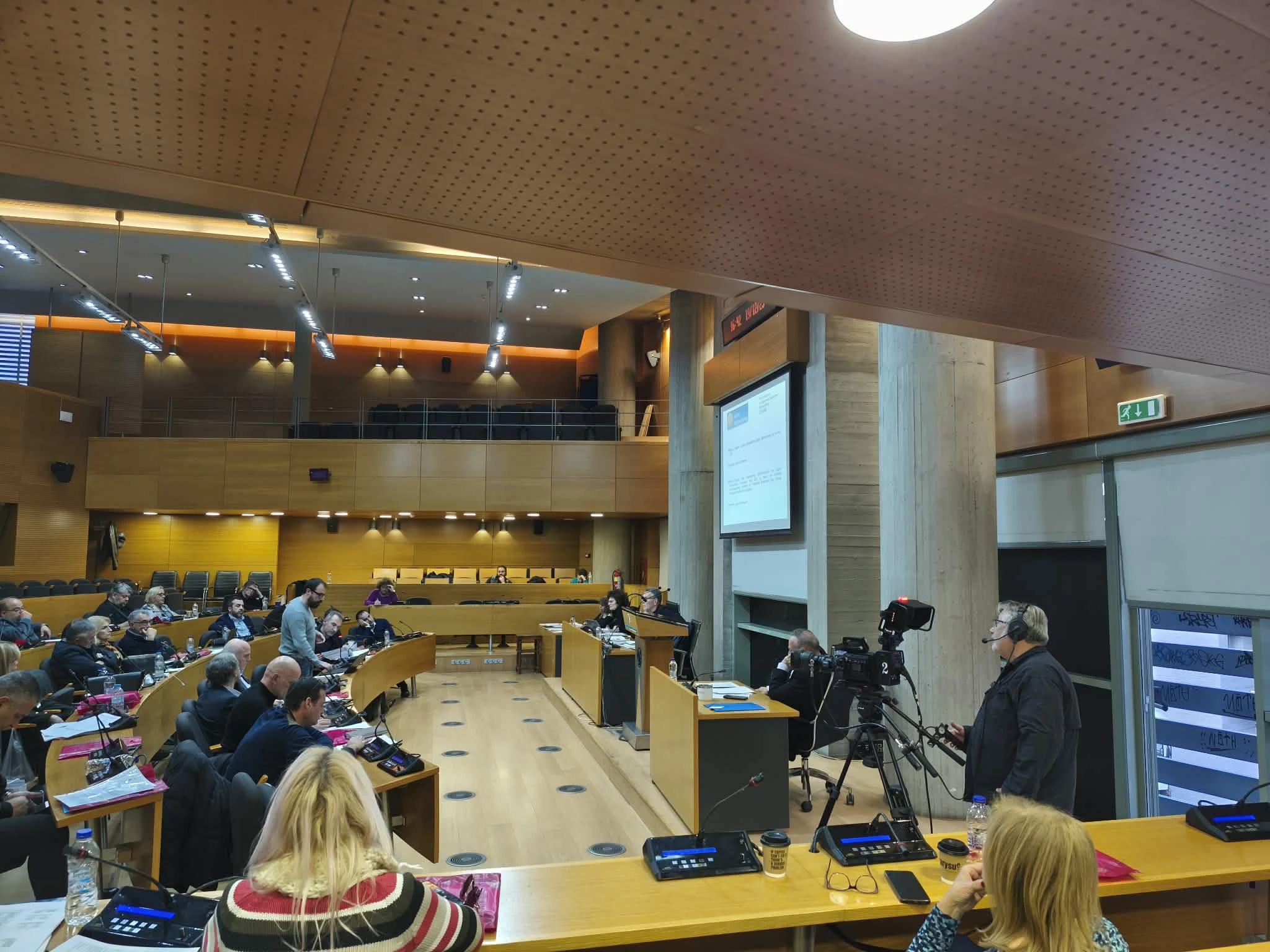 dimotiko-symvoulio-poypologismos-3.jpg?v=0 dimotiko-symvoulio-poypologismos-3.jpg?v=0