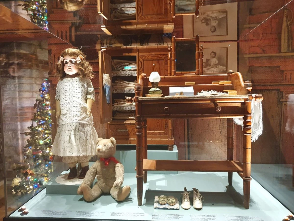 ekthesipaichnidion2.jpg?v=0