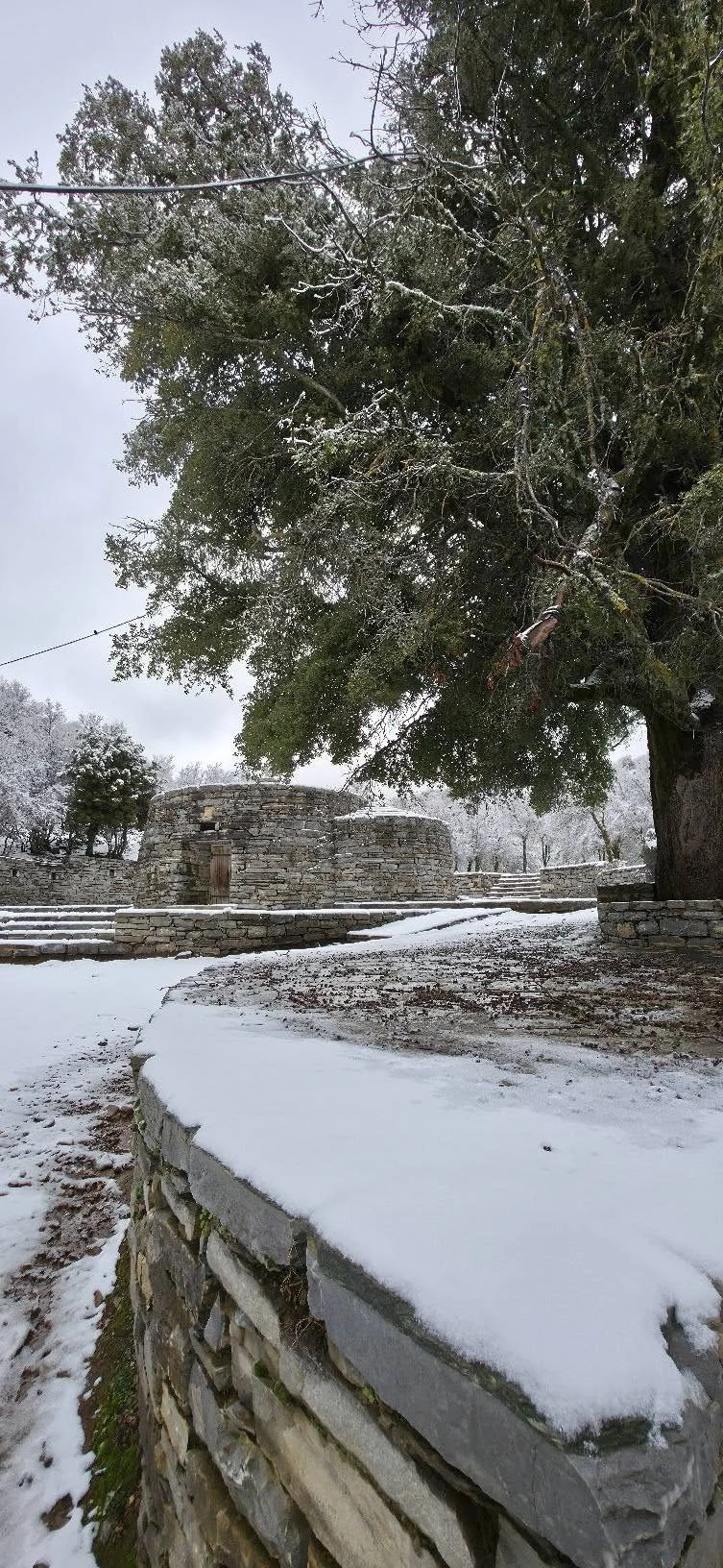 Άγιος Υάκινθος – Μετεωκρήτες