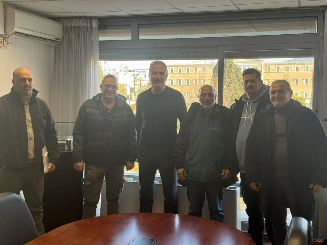 paragogoi-laikon-agoron-maravegias-kalafatis-dekemvrios-2025003812025.jpg?v=0