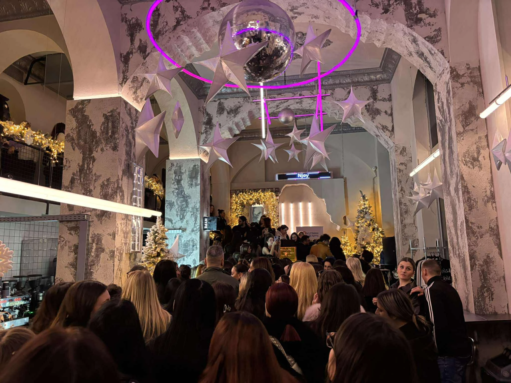 praxi-agapis-bazaar-6.jpg?v=0