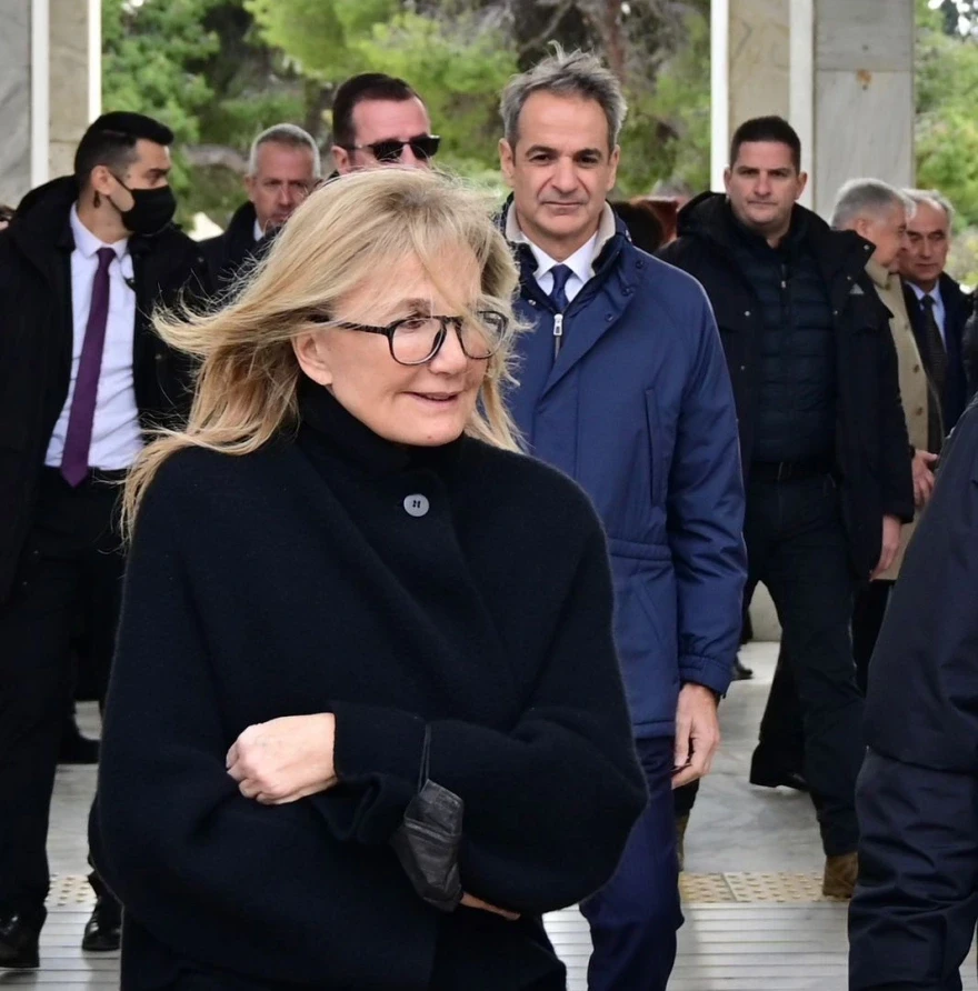 kideia-stasinopoulou-mitsotakis-2.webp?v=0