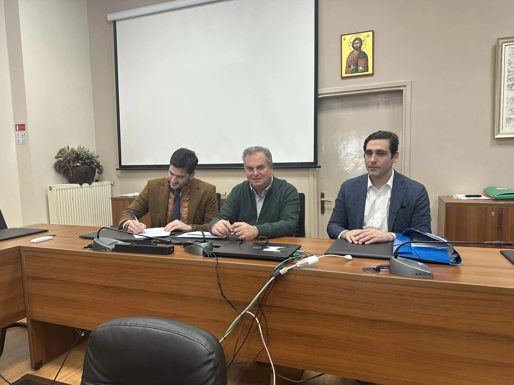 619169258-4382255542043117-2403712117583379323-n.jpg?v=0