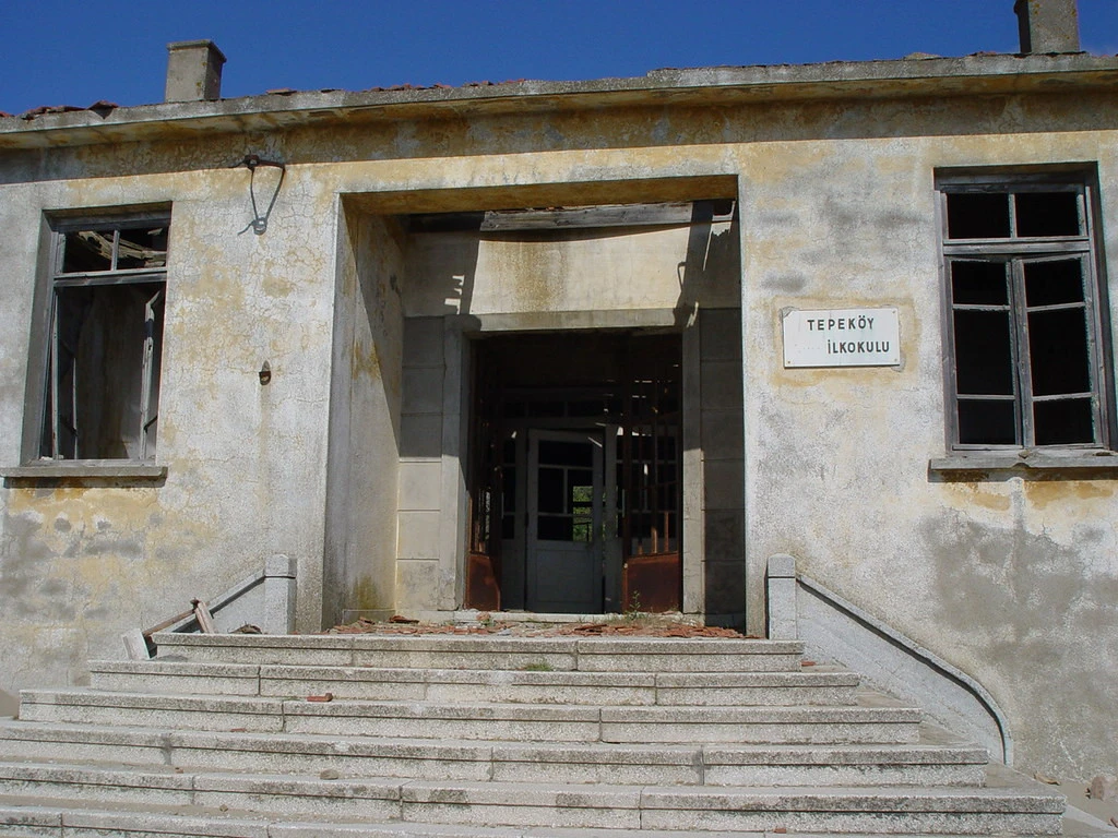 Το σχολείο στα Αγρίδια Ίμβρου κάποτε έσφυζε από ελληνική ζωή