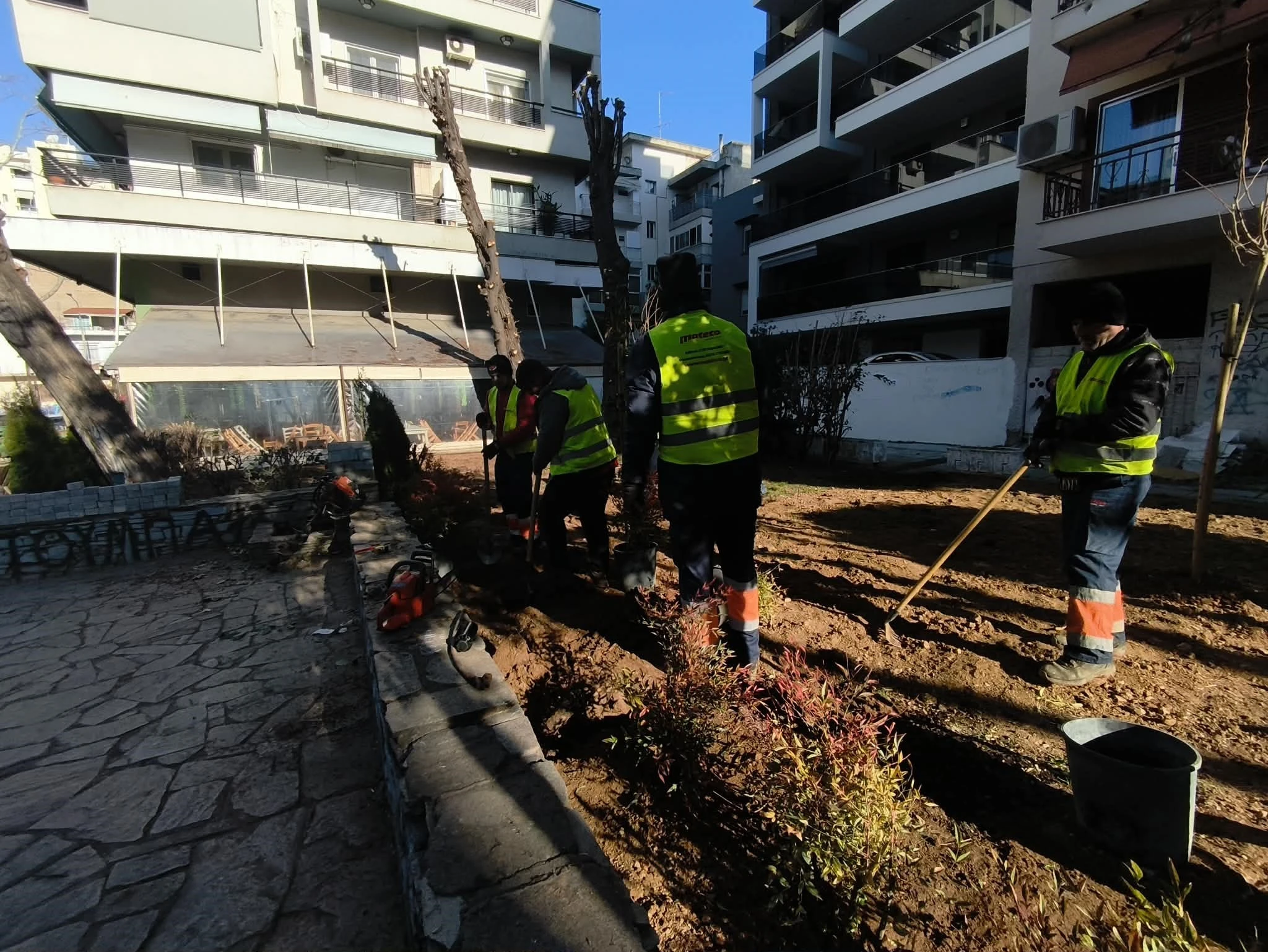Εργασίες ανάπλασης στο Πάρκο Ίμβρου και Τενέδου