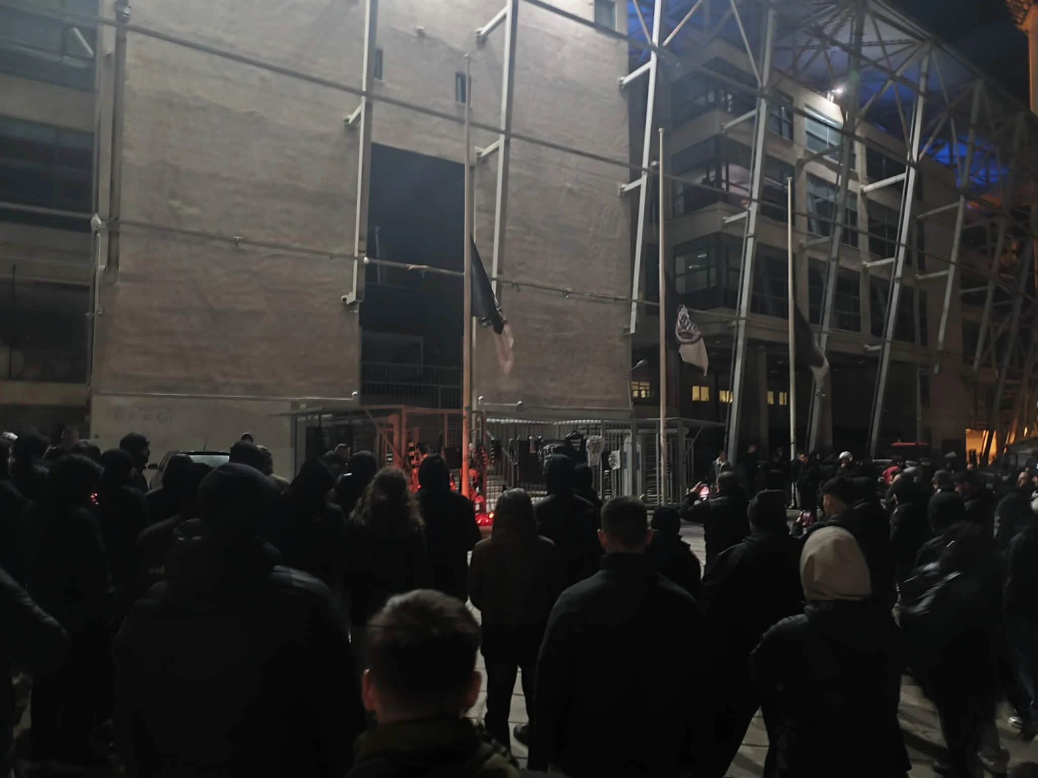 toumpa-penthos-1.jpg?v=0