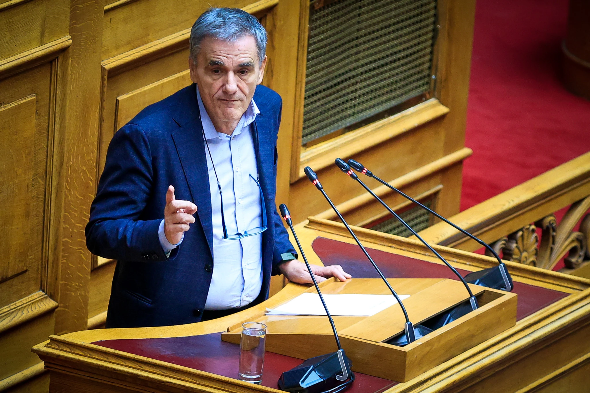 tsakalotos.jpg