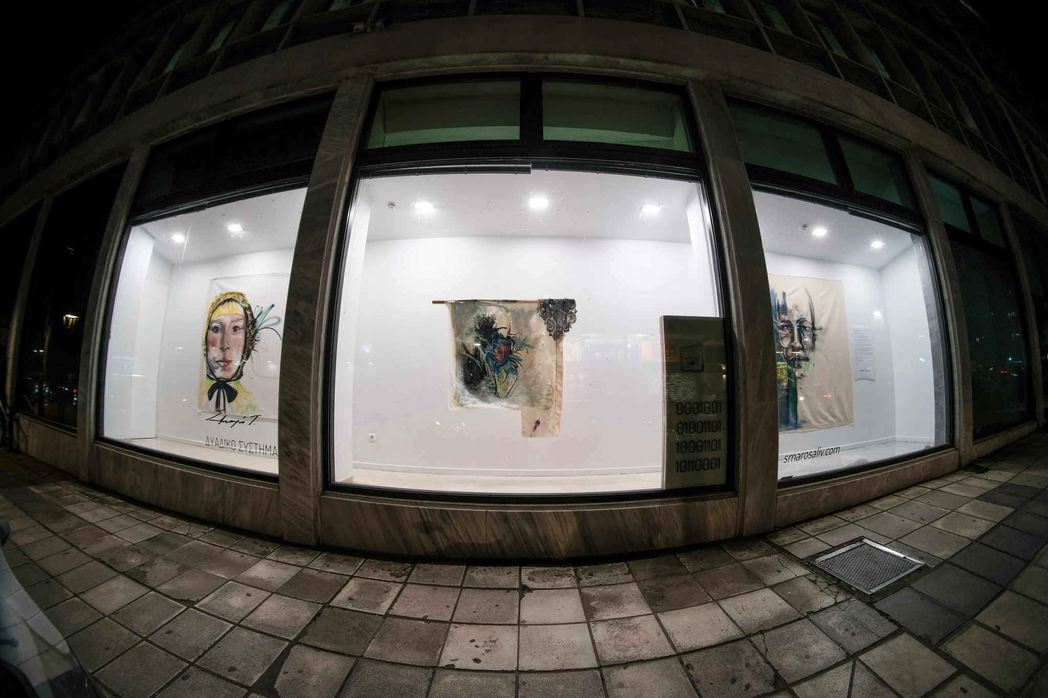 vitrines-nght-1-7.JPG?v=0