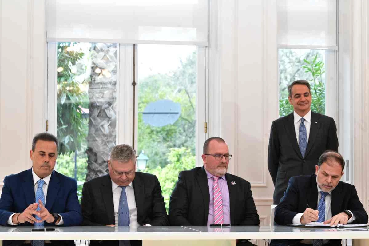 ypografi-chevron-helleniq-energy.jpg?v=0