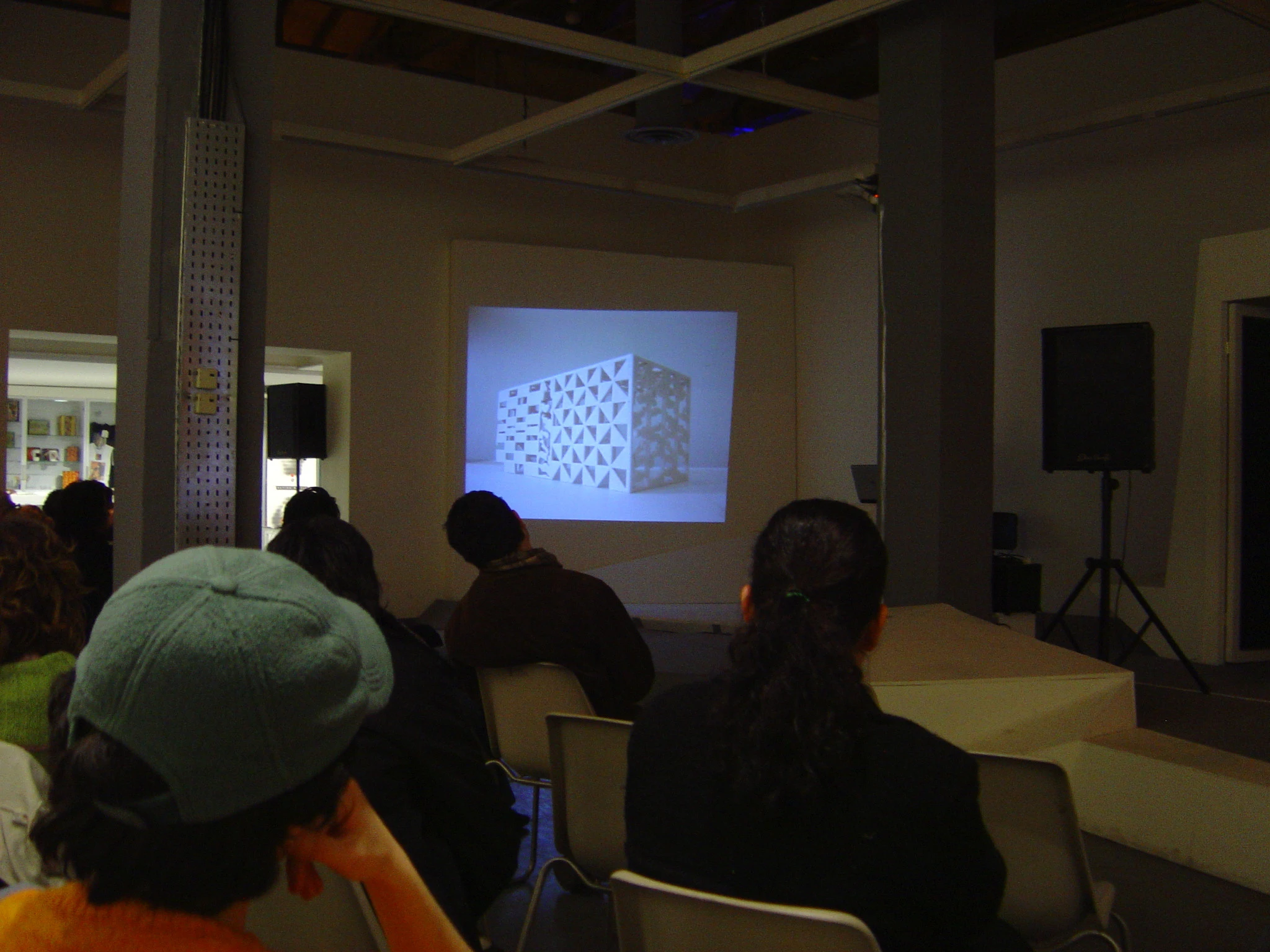 2006: Παρουσίαση του Ανδρέα Αγγελιδάκη στο Κέντρο Σύγχρονης Τέχνη