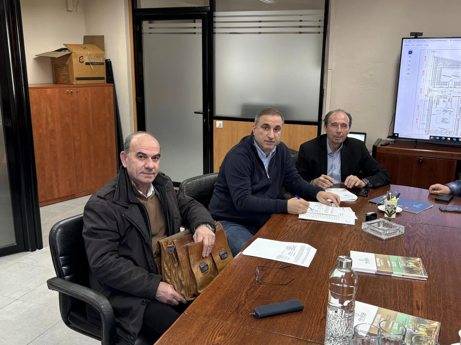 640367363-122281278092223217-8607864778064363219-n.jpg?v=0