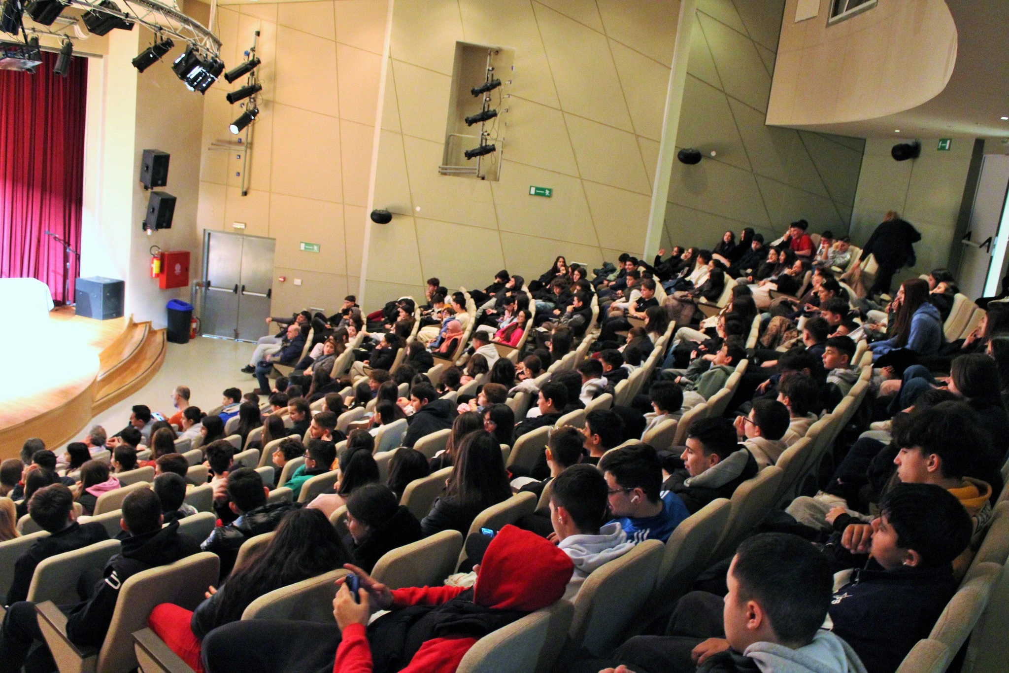 643519859-1340058678150393-3624975961468288527-n.jpg?v=0