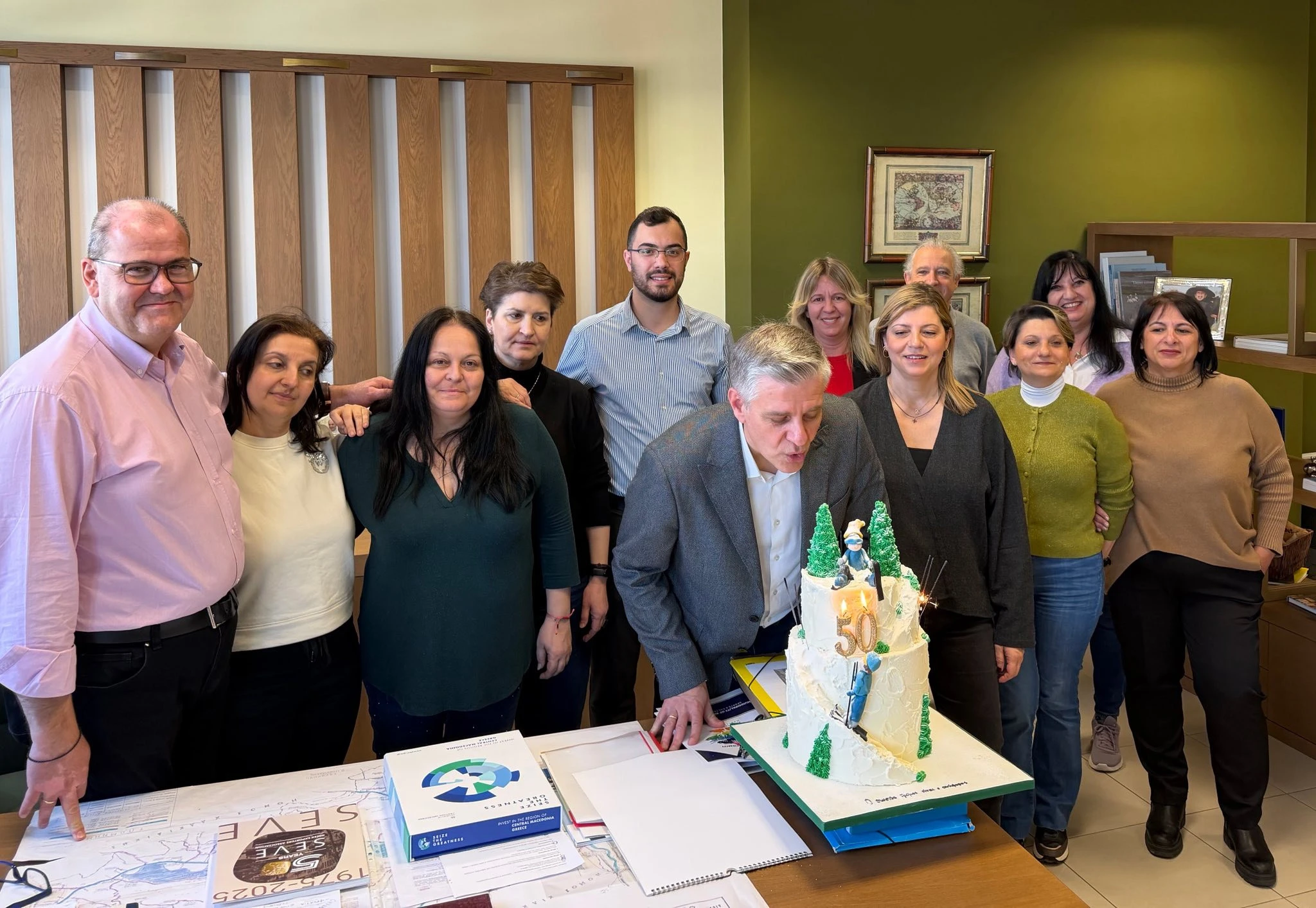 646392989-1521470976650127-3491177446259512961-n.jpg?v=0