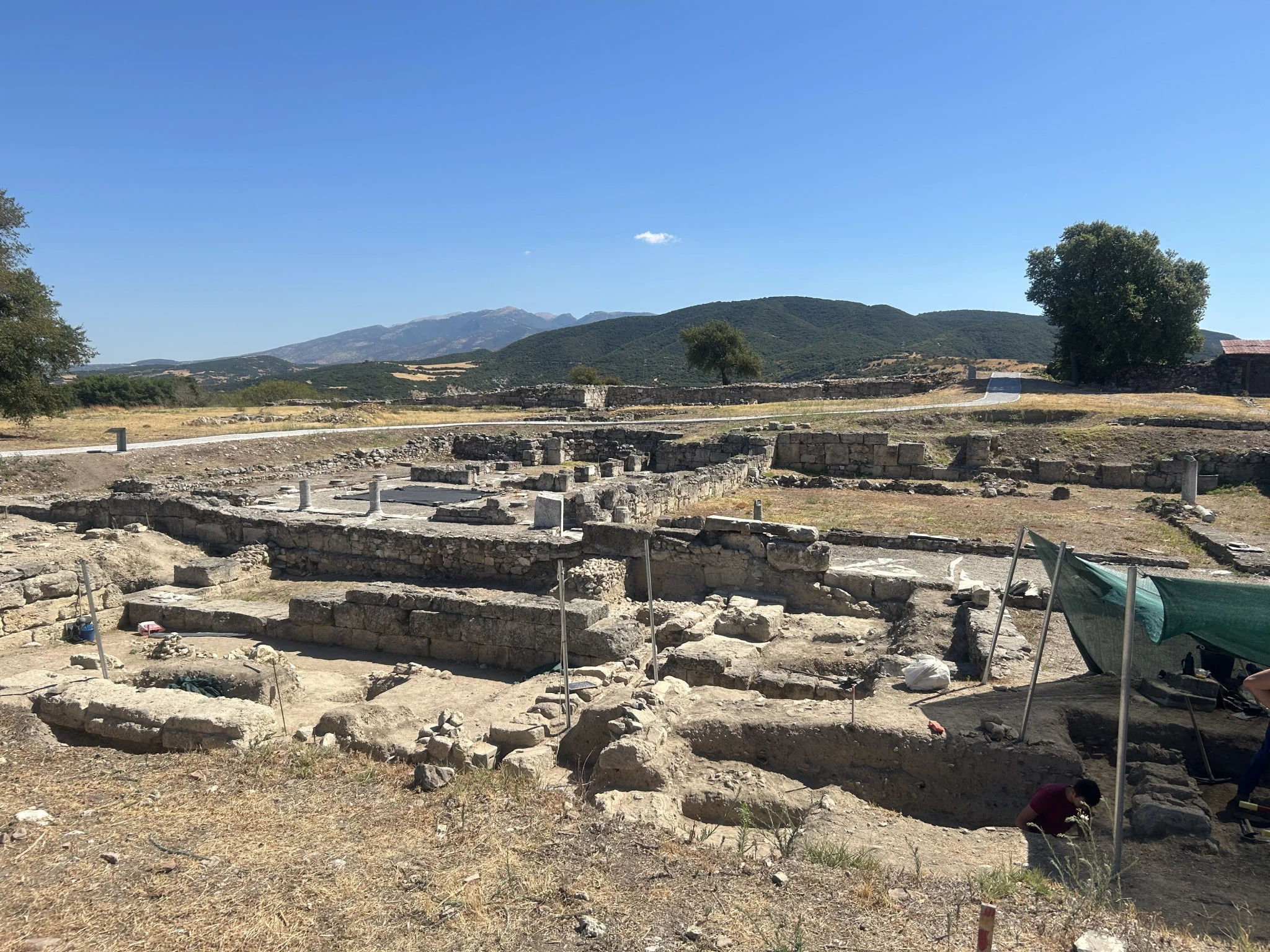 <b>ΑΠΟΨΗ ΤΗΣ ΑΝΑΣΚΑΦΗΣ ΤΗΣ ΑΚΡΟΠΟΛΗΣ ΤΗΣ ΑΜΦΙΠΟΛΗΣ ΟΠΟΥ ΤΟ EMAKEDONIA ΒΡΕΘΗΚΕ ΤΟΝ ΠΕΡΑΣΜΕΝΟ ΑΥΓΟΥΣΤΟ</b>