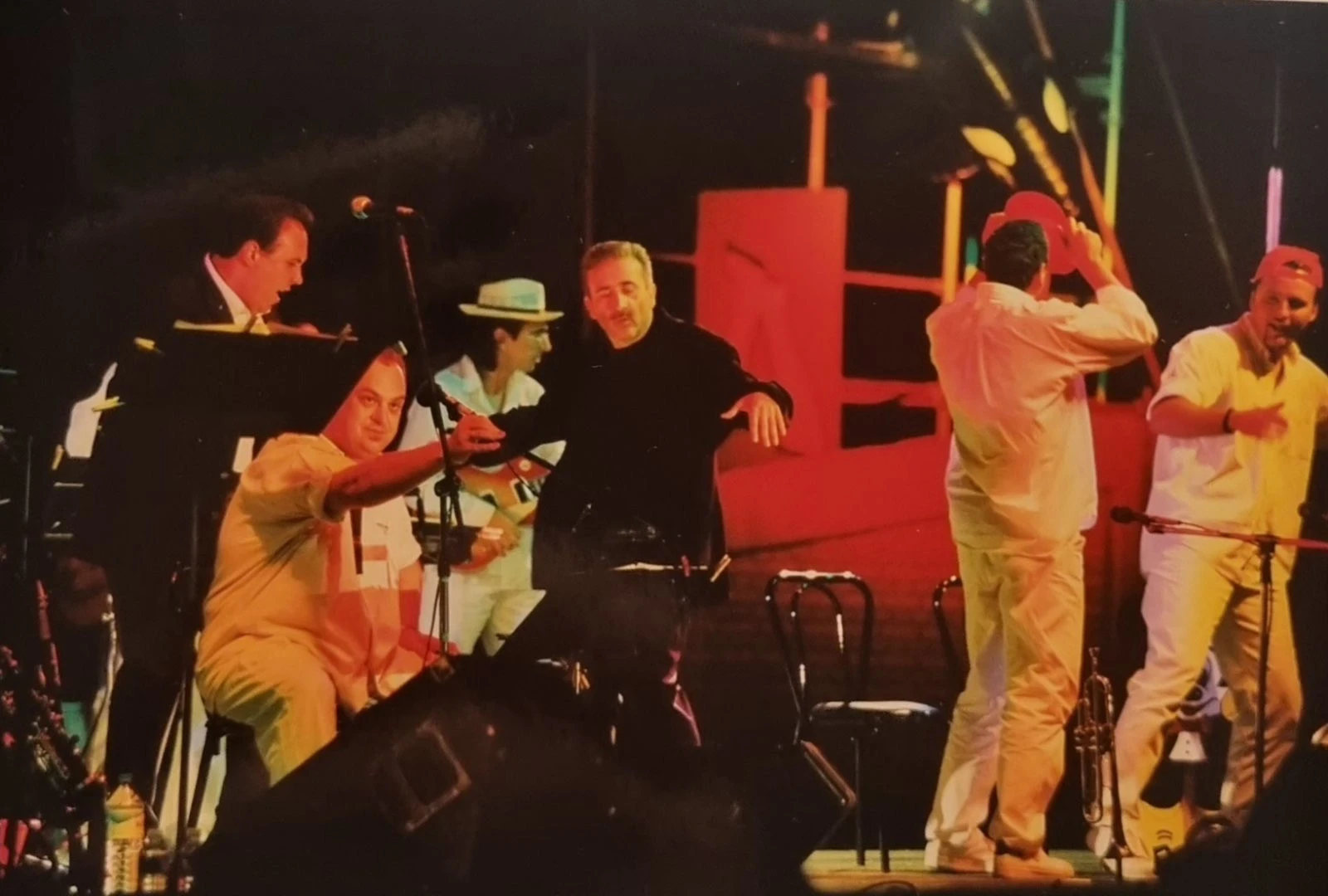 Με τον Λάκη Λαζόπουλο επί σκηνής