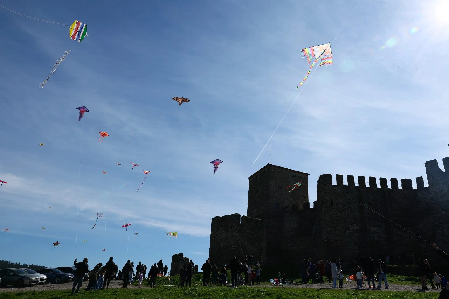 Χαρταετοί στο Επταπύργιο - Εικόνα από ert