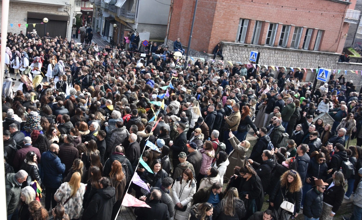 koryfosiapokriasnaoussa202640.JPG?v=0