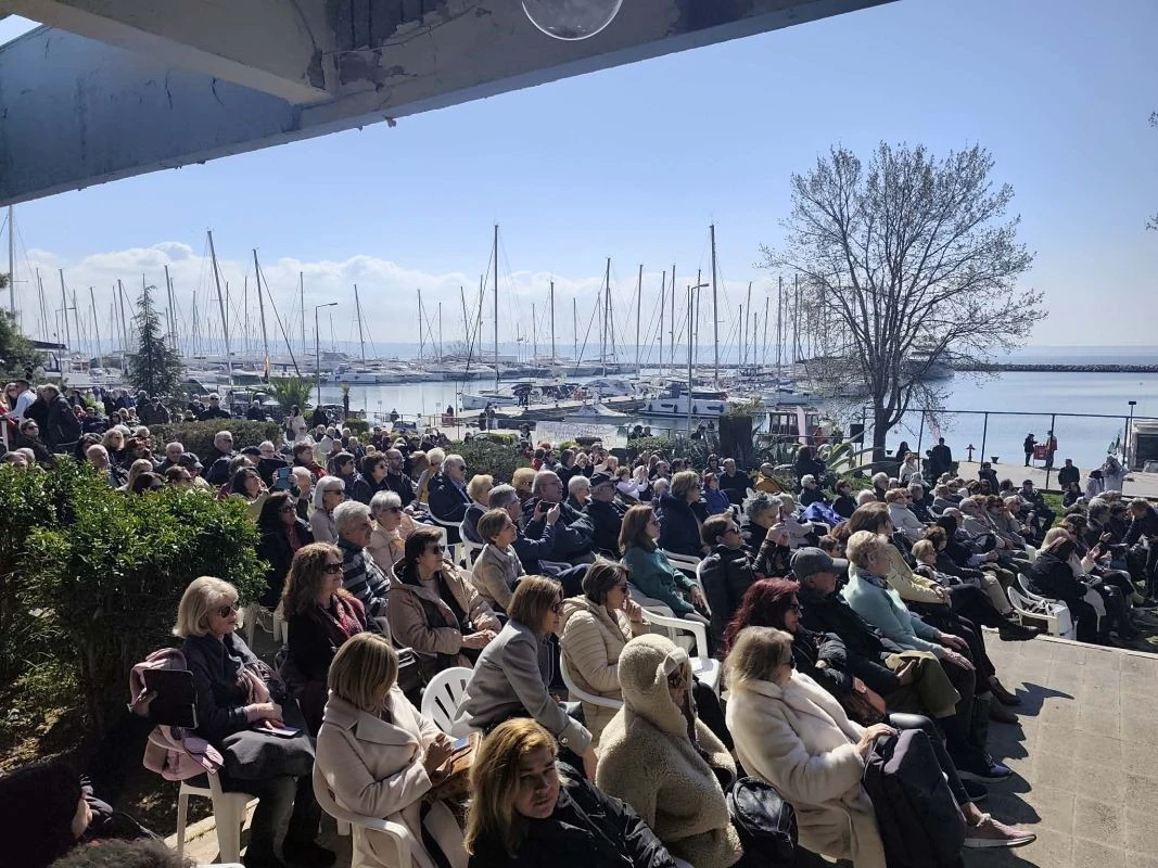 marina-aretsou-xorodia-kalamaria-martios-202600481.jpg?v=0