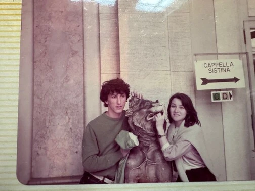 Με τη σύζυγό του Μαρία Χατζηκεφαλά στη Ρώμη