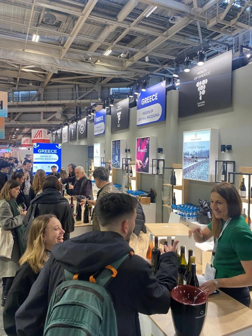 260309-dinamiki-simmetochi-tis-perifereias-kentrikis-makedonias-stin-ekthesi-wine-paris-foto-2.jpg?v=0