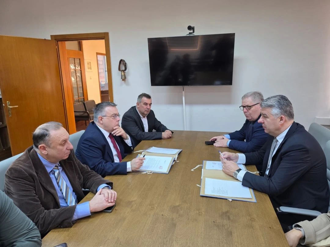 260316-pamth3.jpg?v=0