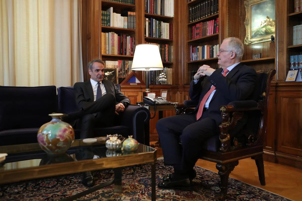 mitsotakis-tasoulas.jpg?v=0