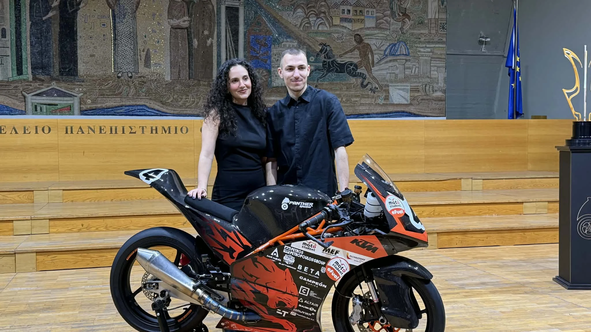 Στεφαβία Ντούλια (Team Leader) και&nbsp;Λάμπρος Αλμπάνης (Engineering Coordinator & Rider)