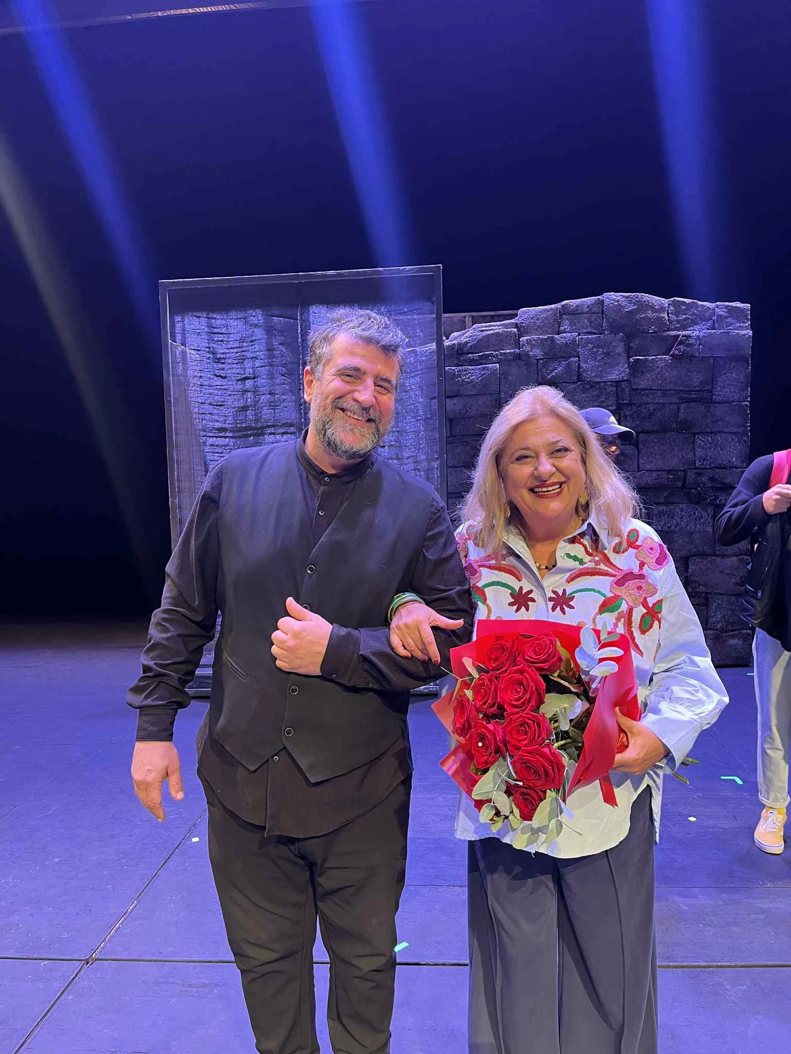 <b>ΑΣΤΕΡΗΣ ΠΕΛΤΕΚΗΣ & ΕΛΙΣΑΒΕΤ ΚΩΝΣΤΑΝΤΙΝΙΔΟΥ</b>