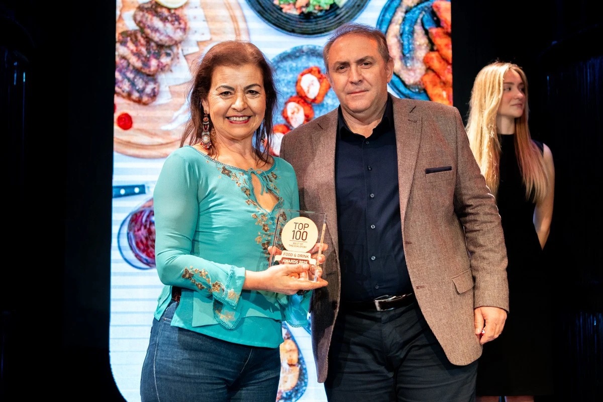 top-100-awards-17.jpg?v=0