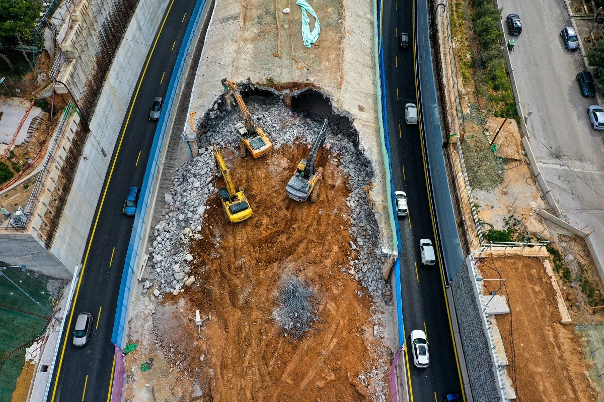 tounel-konstantinoupolitika-2.jpg?v=0