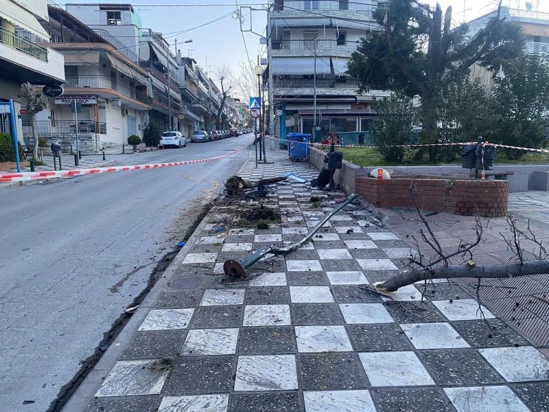 troxaio-polixni-nekros-25xronos1.jpg?v=0