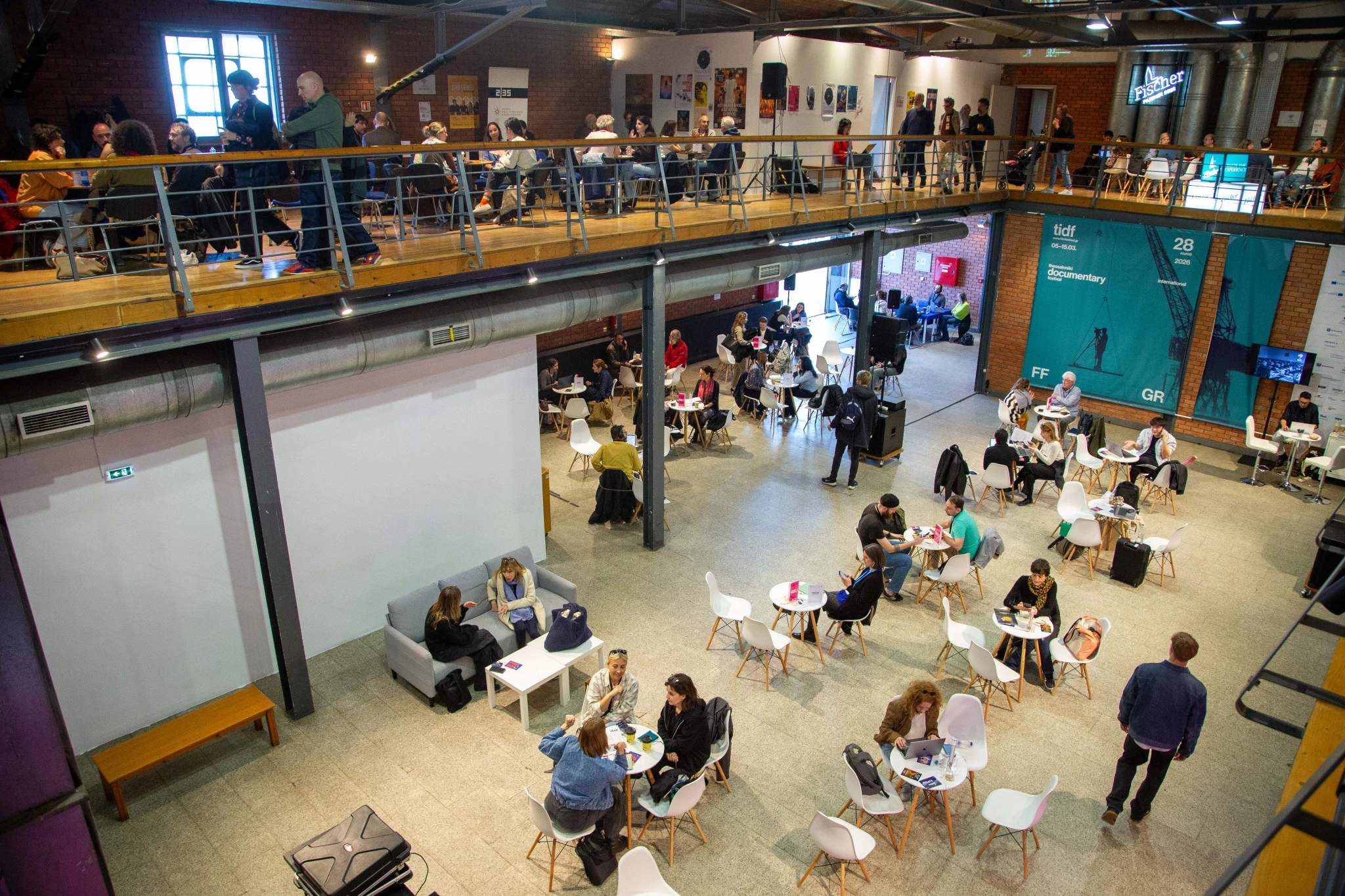 agora-meetings.jpg?v=0